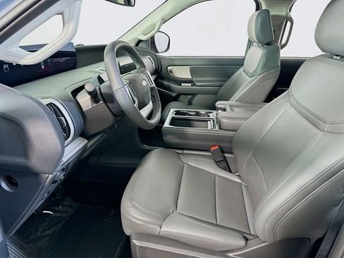 New 2026 Ford Expedition Active image 13