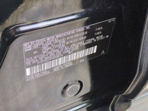 Used 2015 Toyota RAV4 Limited w/ Technology Package FWD image 29