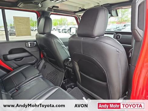 Used 2020 Jeep Gladiator Overland AWD/4WD image 32