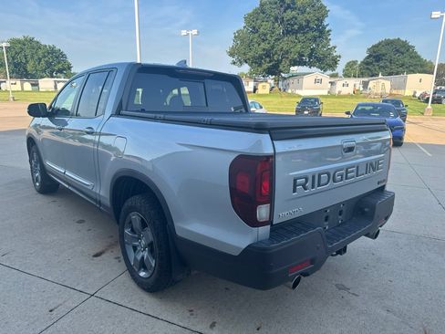 Used 2025 Honda Ridgeline TrailSport image 6
