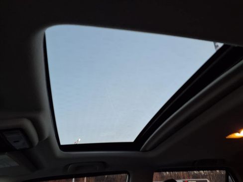 Used 2018 Toyota 4Runner SR5 image 9