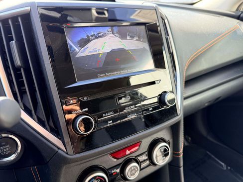 Used 2022 Subaru Crosstrek 2.0i Premium w/ Moonroof Package image 22