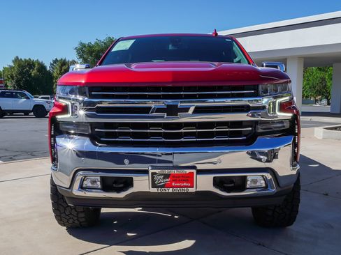 Used 2022 Chevrolet Silverado 1500 LTZ w/ LTZ Premium Package AWD/4WD image 3