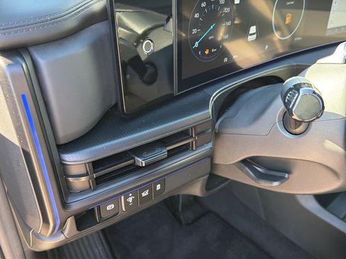 Used 2024 Hyundai Santa Fe Calligraphy image 11