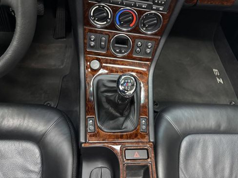 Used 2000 BMW Z3 2.5i RWD image 18