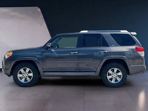 Used 2013 Toyota 4Runner SR5 RWD image 2