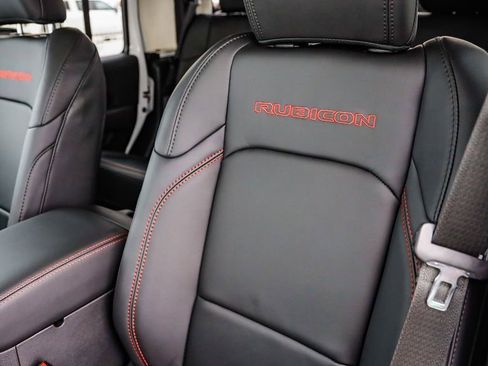 New 2026 Jeep Gladiator Rubicon w/ Steel Bumper Group image 29