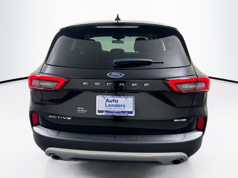 Used 2025 Ford Escape Active w/ Cold Weather Package AWD/4WD image 6