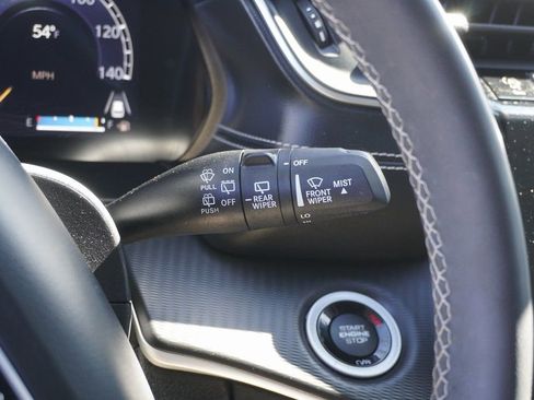 Used 2024 Jeep Grand Cherokee Laredo image 18