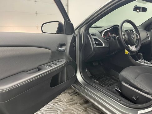 Used 2013 Dodge Avenger SXT w/ Rallye Appearance Group FWD image 12