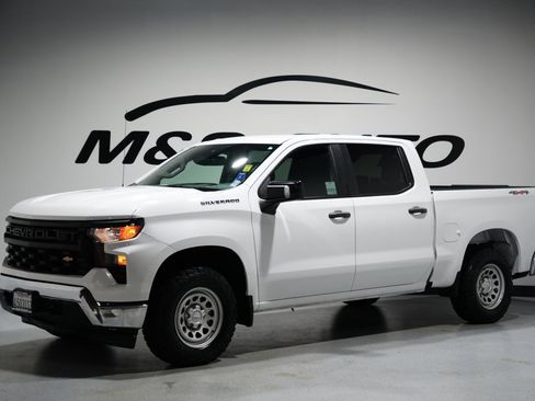 Used 2023 Chevrolet Silverado 1500 W/T w/ WT Value Package image 4