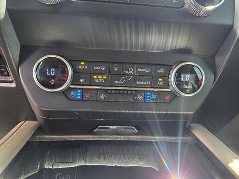 Used 2020 Ford Expedition Limited w/ Equipment Group 302A AWD/4WD image 19