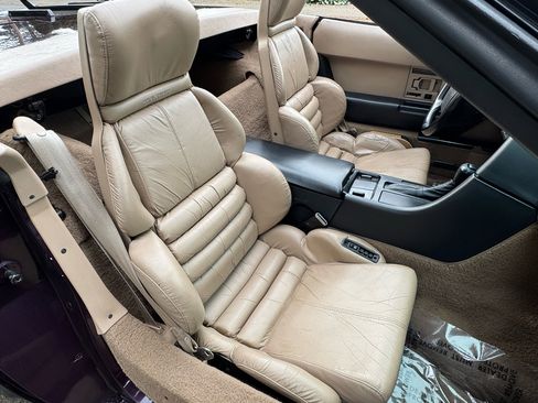 Used 1992 Chevrolet Corvette Convertible image 22