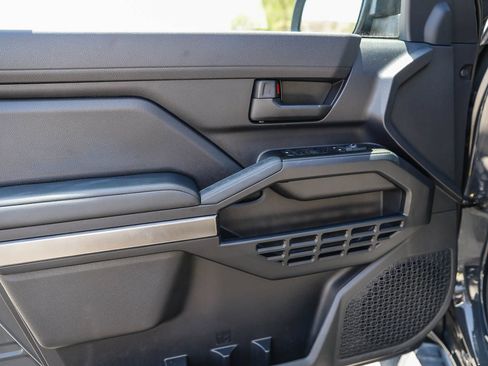 Certified 2025 Toyota 4Runner SR5 AWD/4WD image 20