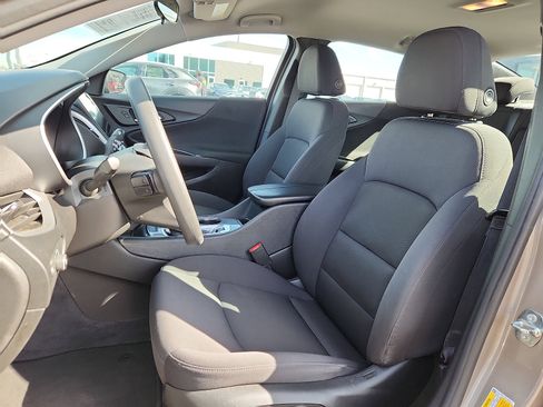 Used 2023 Chevrolet Malibu LT image 13
