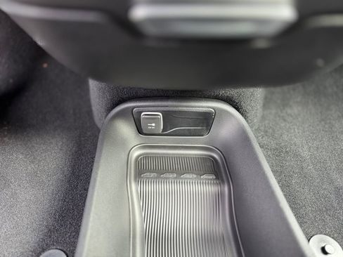 New 2026 Chrysler Pacifica Select image 24