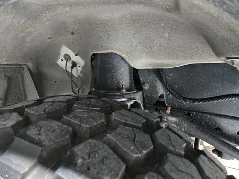 Used 2004 Land Rover Discovery SE image 38