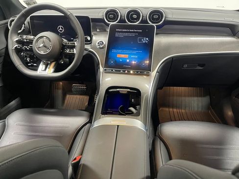 Used 2024 Mercedes-Benz GLC 43 AMG 4MATIC image 29