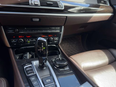 Used 2016 BMW 550i Gran Turismo xDrive image 26