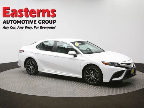 Used 2024 Toyota Camry SE FWD image 43