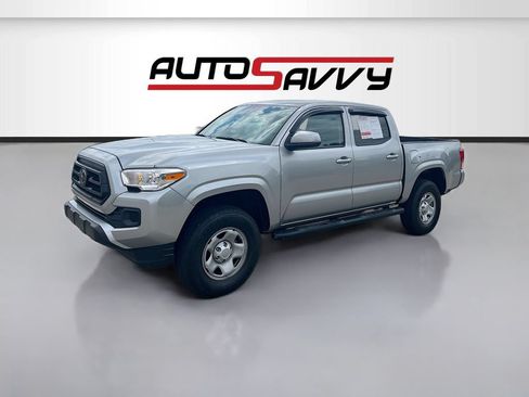 Used 2022 Toyota Tacoma SR AWD/4WD image 3