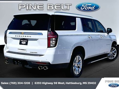 Used 2023 Chevrolet Suburban Premier image 11