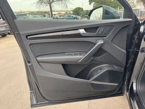 Used 2018 Audi Q5 2.0T Premium Plus w/ Premium Plus Package image 4