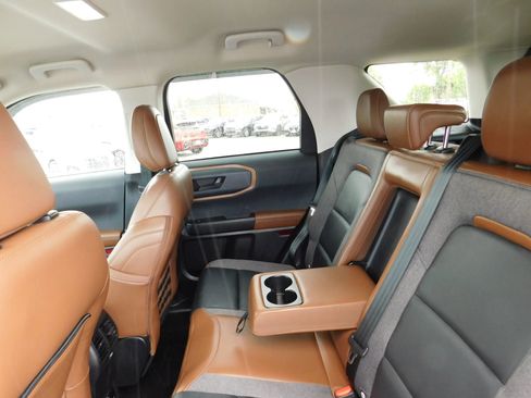 Used 2023 Ford Bronco Sport Outer Banks w/ Tech Package AWD/4WD image 10