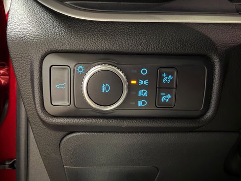 Used 2021 Ford Explorer XLT w/ Equipment Group 202A image 14