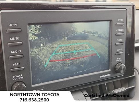 Used 2022 Toyota RAV4 LE image 20