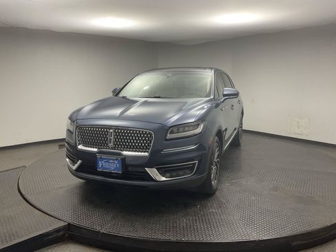 Used 2019 Lincoln Nautilus Reserve w/ Driver Assistance Package AWD/4WD image 3