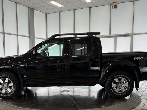 Used 2012 Nissan Frontier PRO-4X w/ Pro-4x Luxury Pkg AWD/4WD image 4