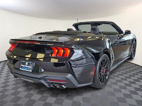 Used 2025 Ford Mustang GT Premium RWD image 5