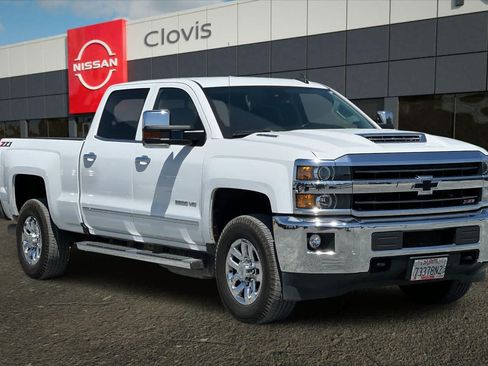 Used 2019 Chevrolet Silverado 3500 LTZ w/ Duramax Plus Package AWD/4WD image 10