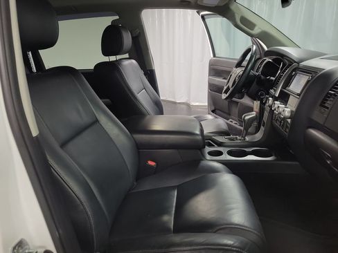 Used 2018 Toyota Sequoia TRD Sport AWD/4WD image 24