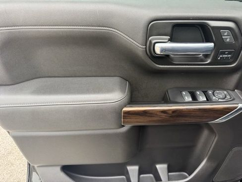 Used 2021 GMC Sierra 1500 SLT image 11