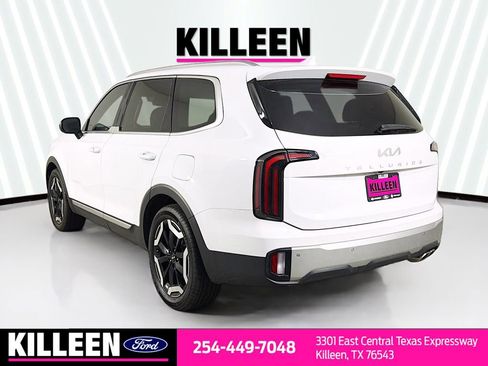 Used 2024 Kia Telluride EX FWD image 6