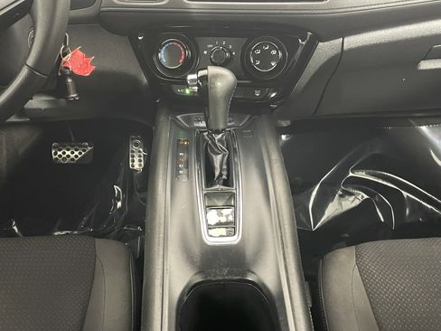 Used 2022 Honda HR-V Sport image 18