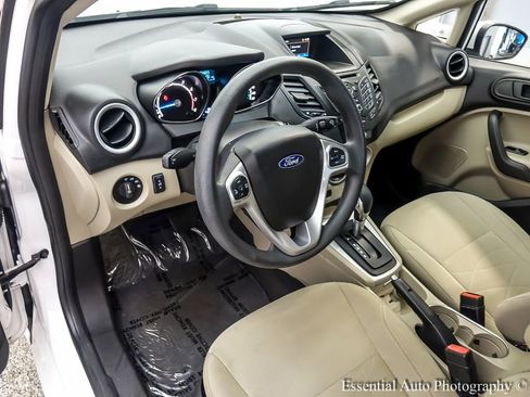 Used 2019 Ford Fiesta SE image 11