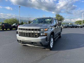 Used 2019 Chevrolet Silverado 1500 Custom w/ Custom Value Package AWD/4WD video 3