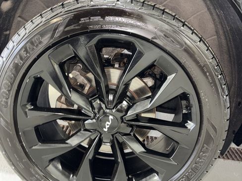 Used 2022 Kia Sorento SX image 17