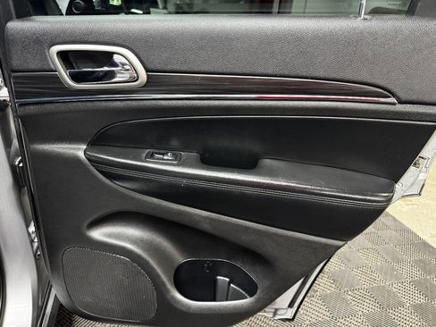 Used 2020 Jeep Grand Cherokee Limited w/ Luxury Group II image 50