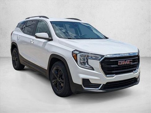 Used 2022 GMC Terrain SLE w/ Driver Convenience Package FWD image 3