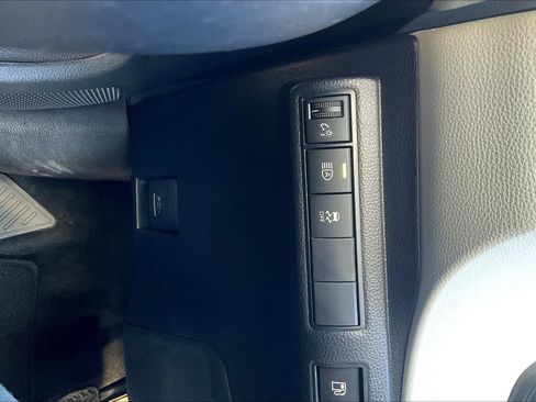 Used 2026 Toyota Corolla SE image 33