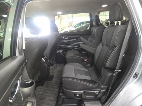 Used 2025 Subaru Ascent Premium AWD/4WD image 27