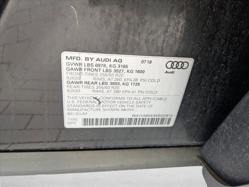 Used 2019 Audi e-tron Prestige w/ Prestige Package AWD/4WD image 23