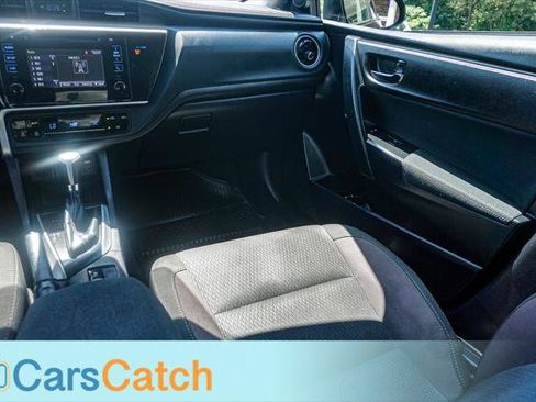 Used 2018 Toyota Corolla LE w/ Carpet Mat Package (TMS) FWD image 23