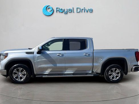 Used 2020 GMC Sierra 1500 SLE w/ SLE Value Package AWD/4WD image 2