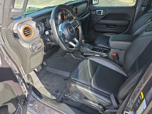 Used 2022 Jeep Gladiator Mojave w/ Cold Weather Group AWD/4WD image 12