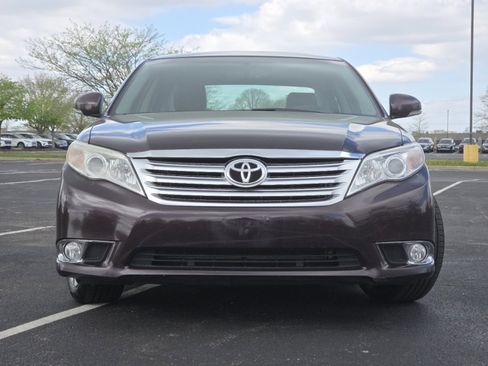 Used 2011 Toyota Avalon Limited FWD image 12